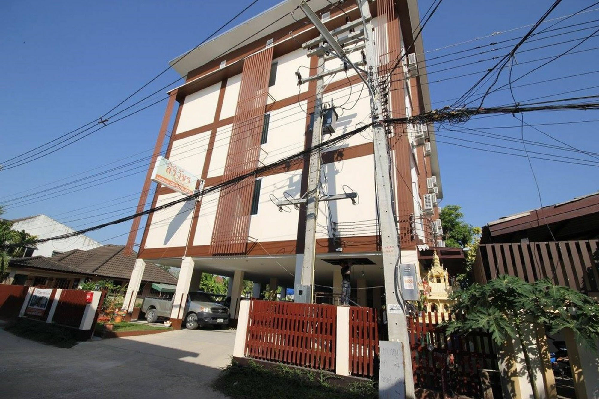 Siriwat Apartment Chiang Mai Exterior photo